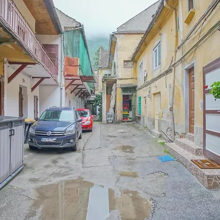 Coroni Studio Piata Sfatului * Brasov